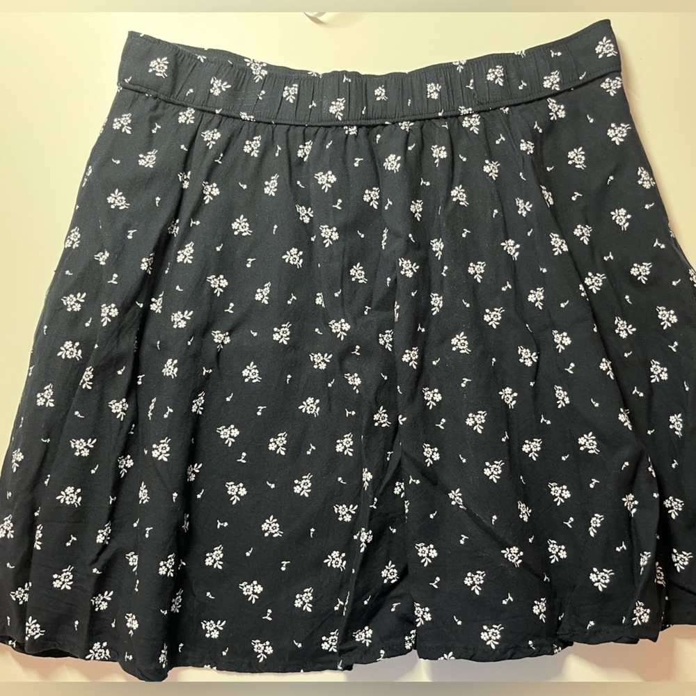abercrombie and fitch floral skirt size small